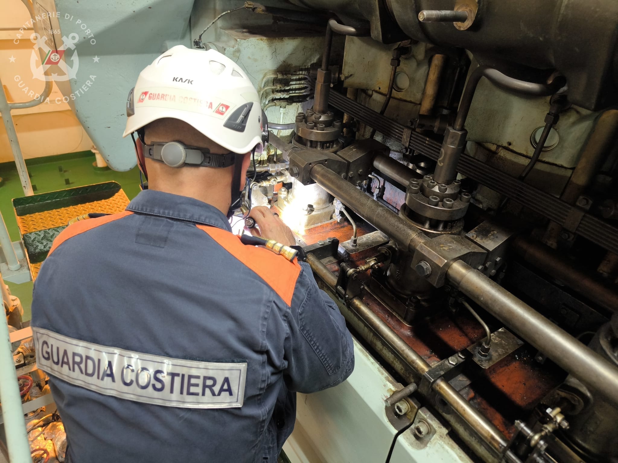 Guardia Costiera: fermata una nave mercantile nel porto di Terracina.